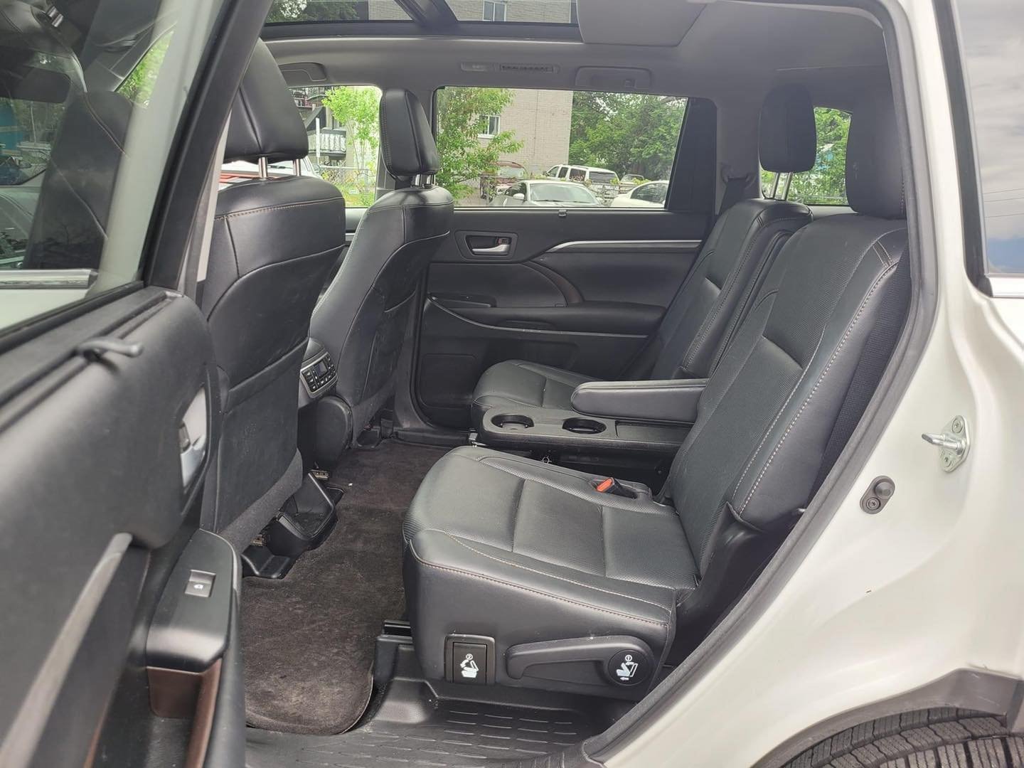 2017 Toyota Highlander LE i4