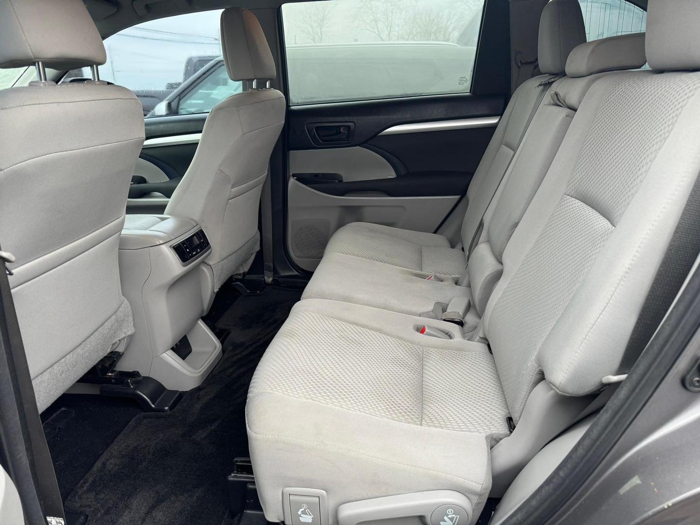 2017 Toyota Highlander Limited Platinum