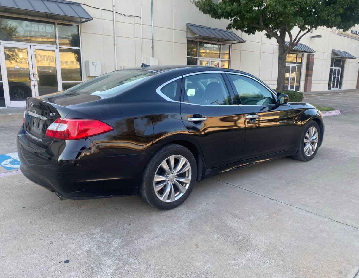 2012 Infiniti G37