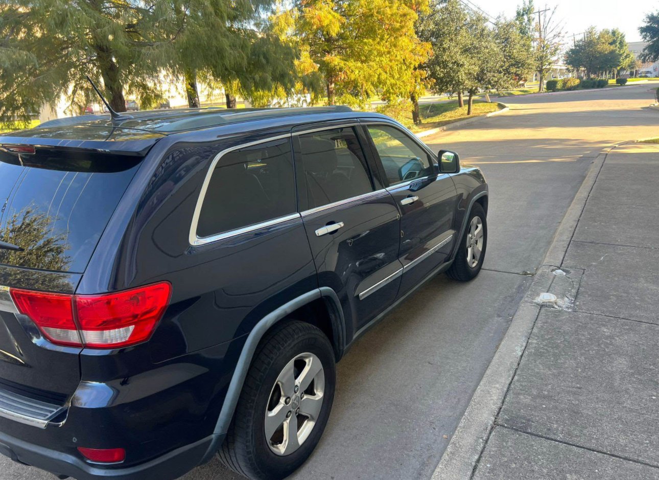 2011 Jeep Grand Cherokee . Limited Sport Utility 4D