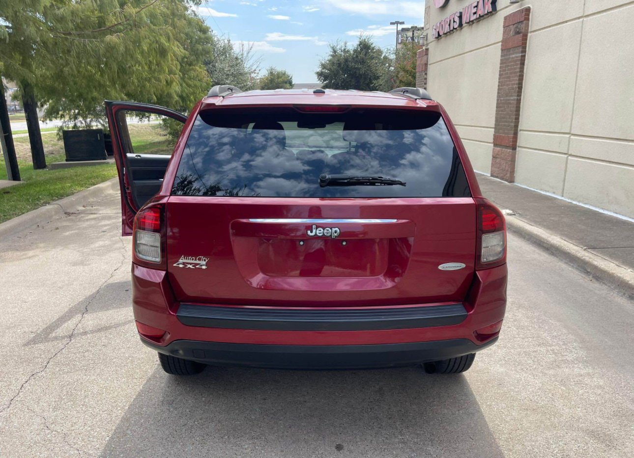 2016 Jeep Compass . Latitude Sport Utility 4D