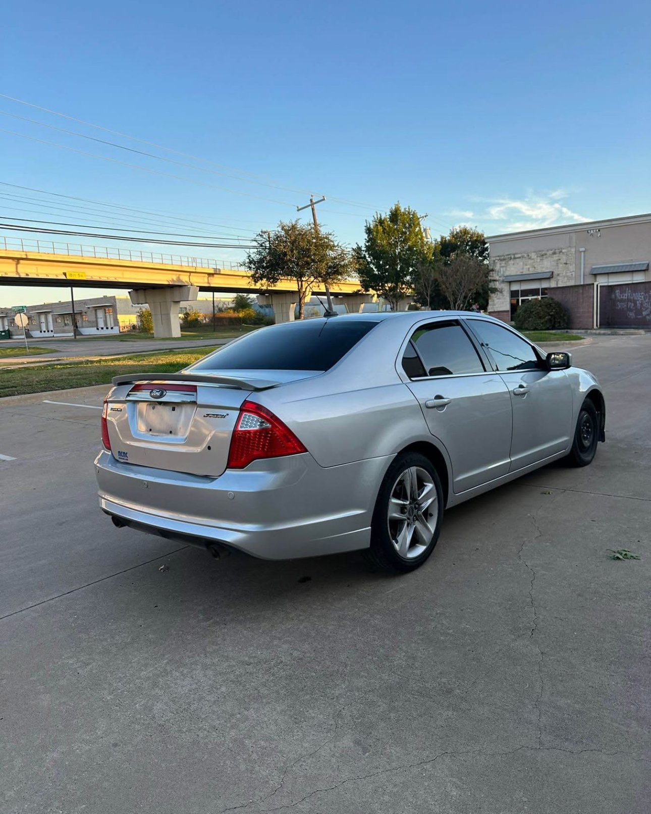 2011 Ford Fusion . SEL Sedan 4D