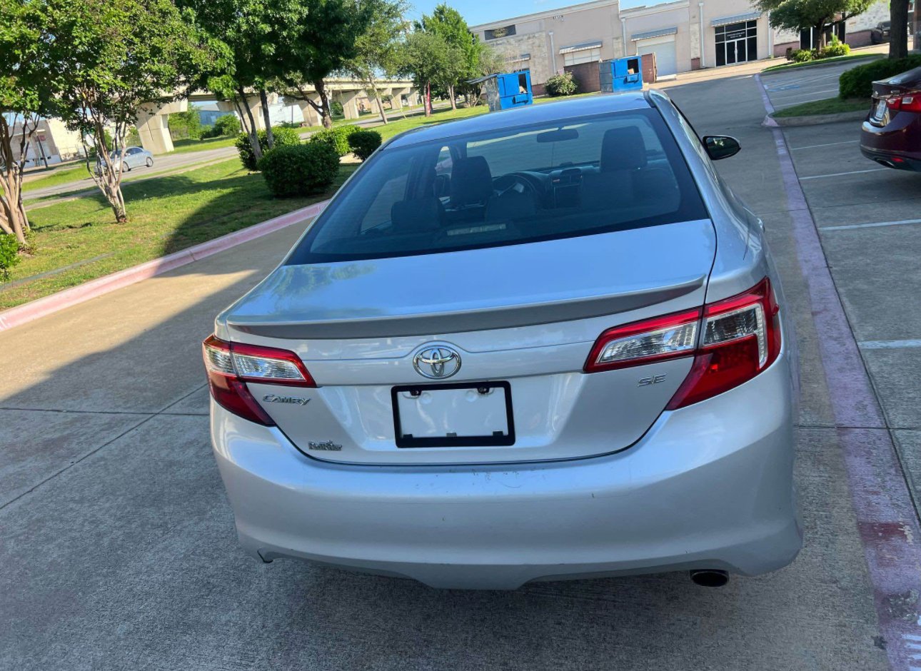 2012 Toyota Camry . SE Sedan 4D