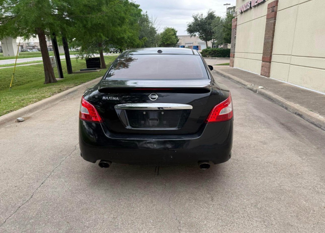 2011 Nissan Maxima . SE Sedan 4D