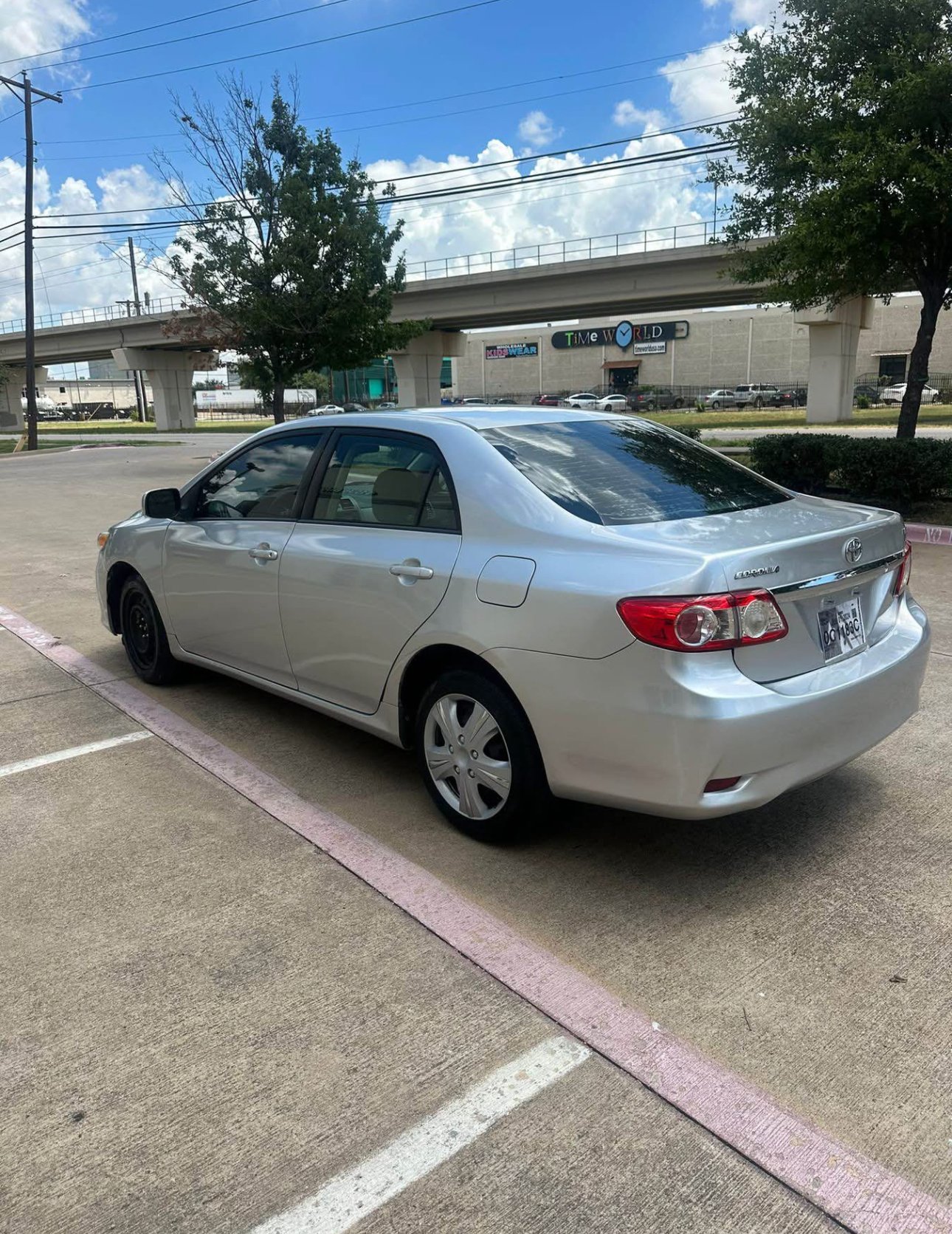 2013 Toyota Corolla . L Sedan 4D
