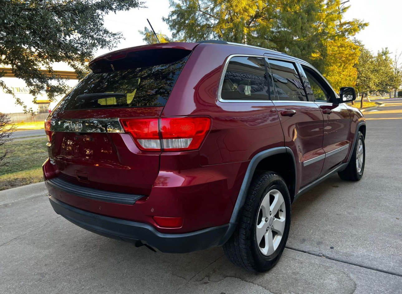 2012 Jeep Grand Cherokee . Limited Sport Utility 4D